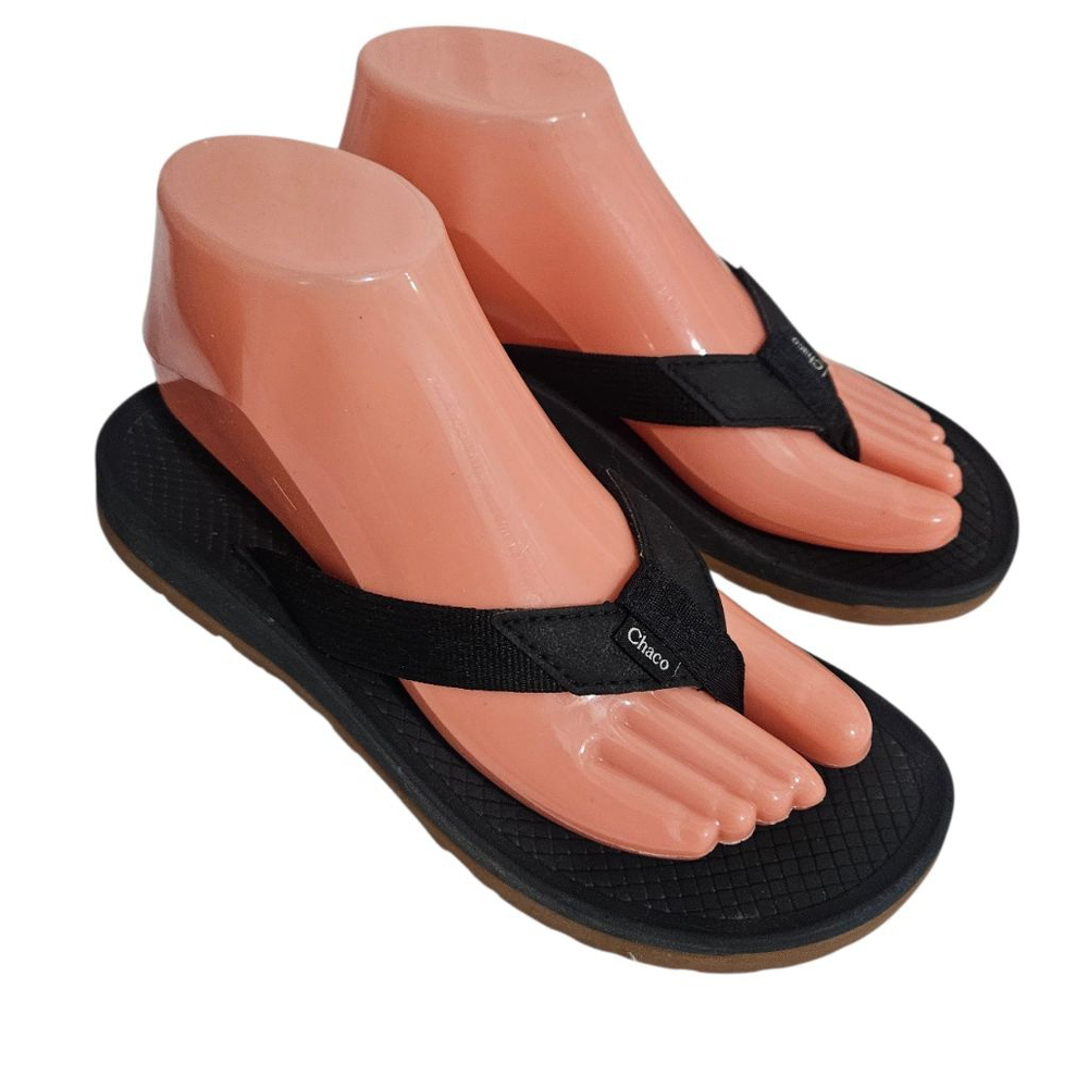 CHACO Women's Black Thong Slip-On Shoes Flip Flops Sz 7